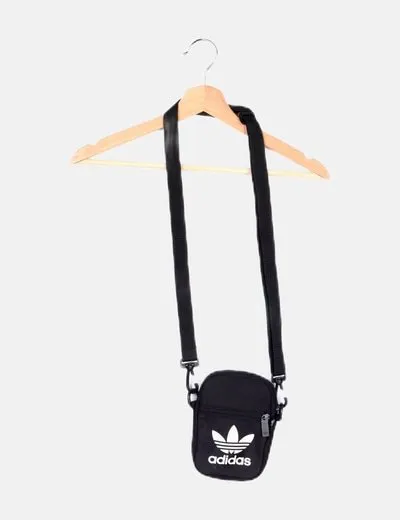 Adidas Mini bandolera negra estampado logo
