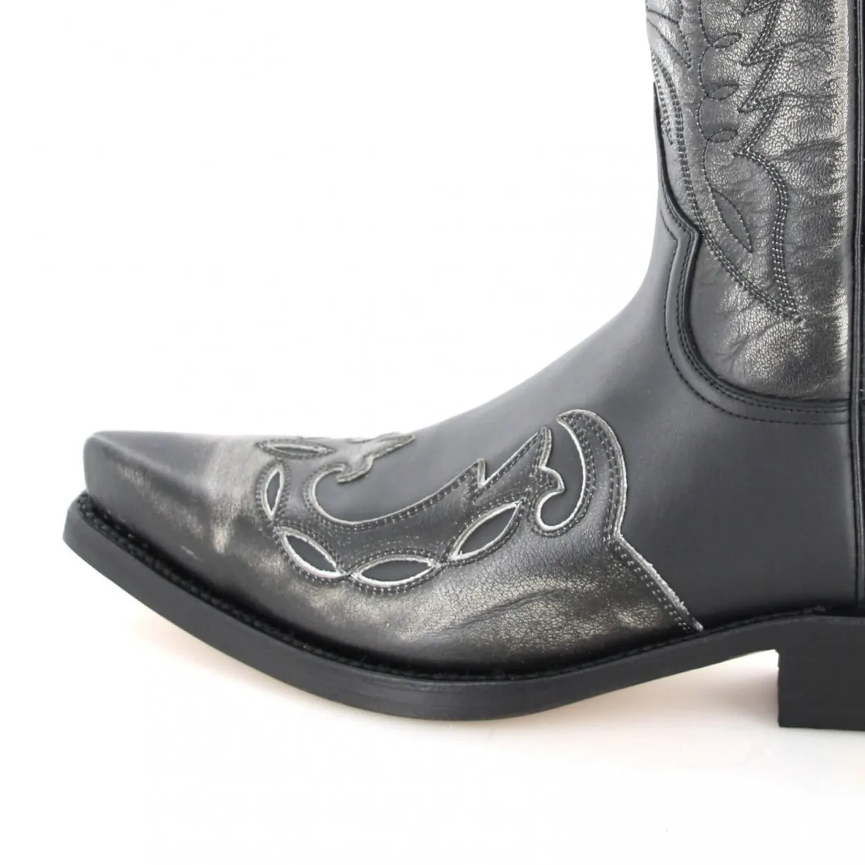 Bota tejana piel blanca y negra
