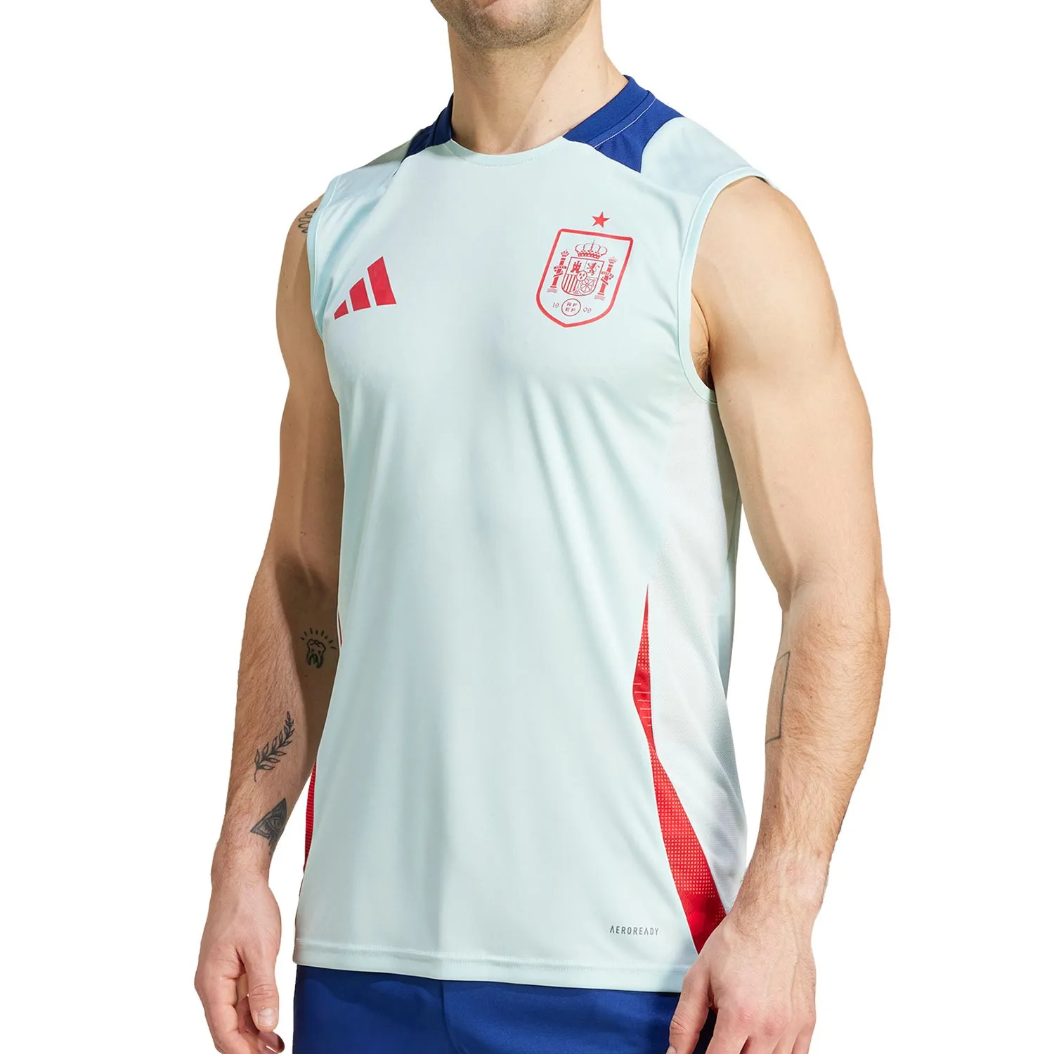 Camiseta adidas España entrenamiento