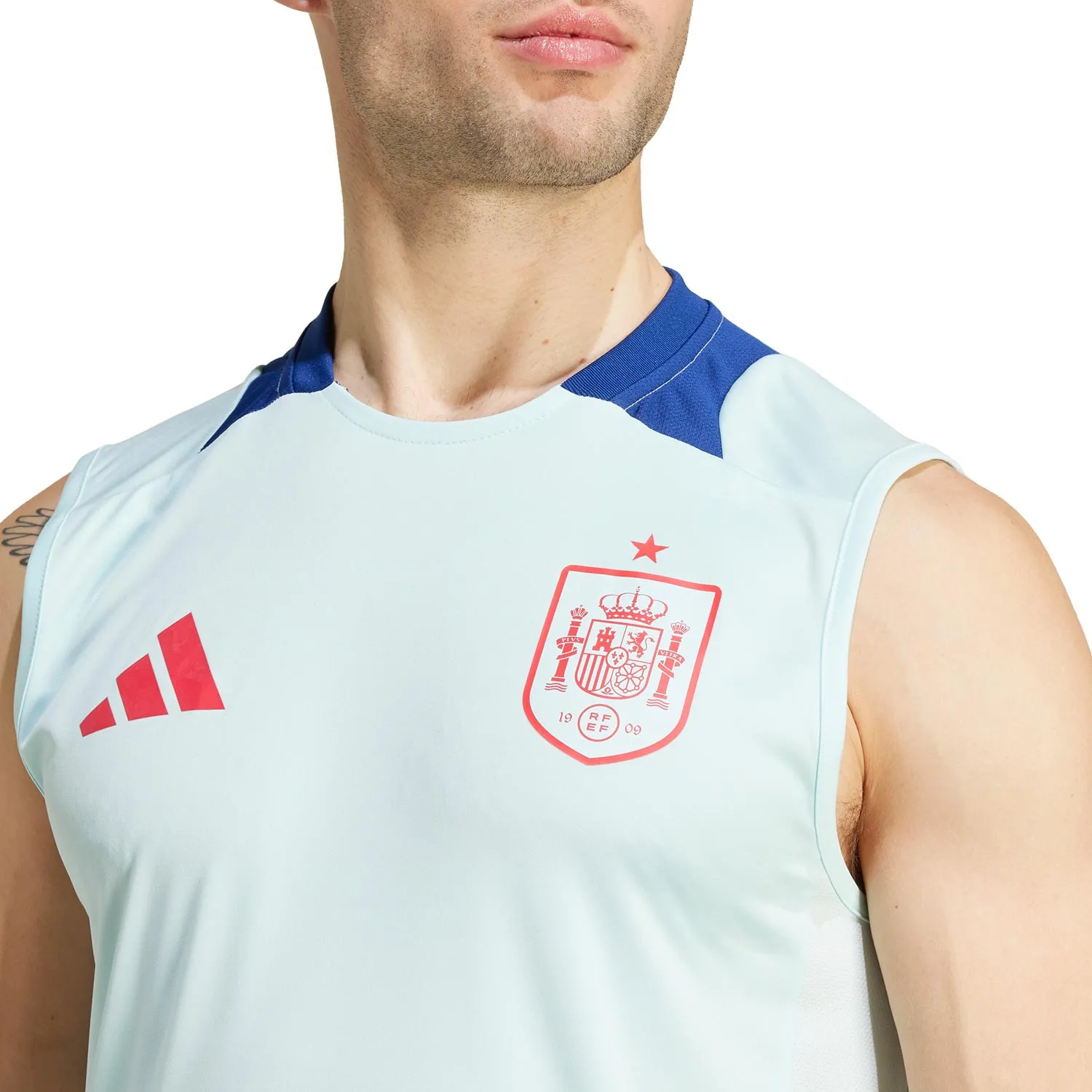 Camiseta adidas España entrenamiento