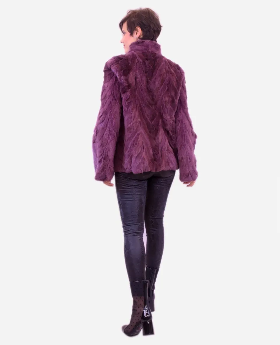 Chaqueta burdeos de pelo de visón con cuello levantado
