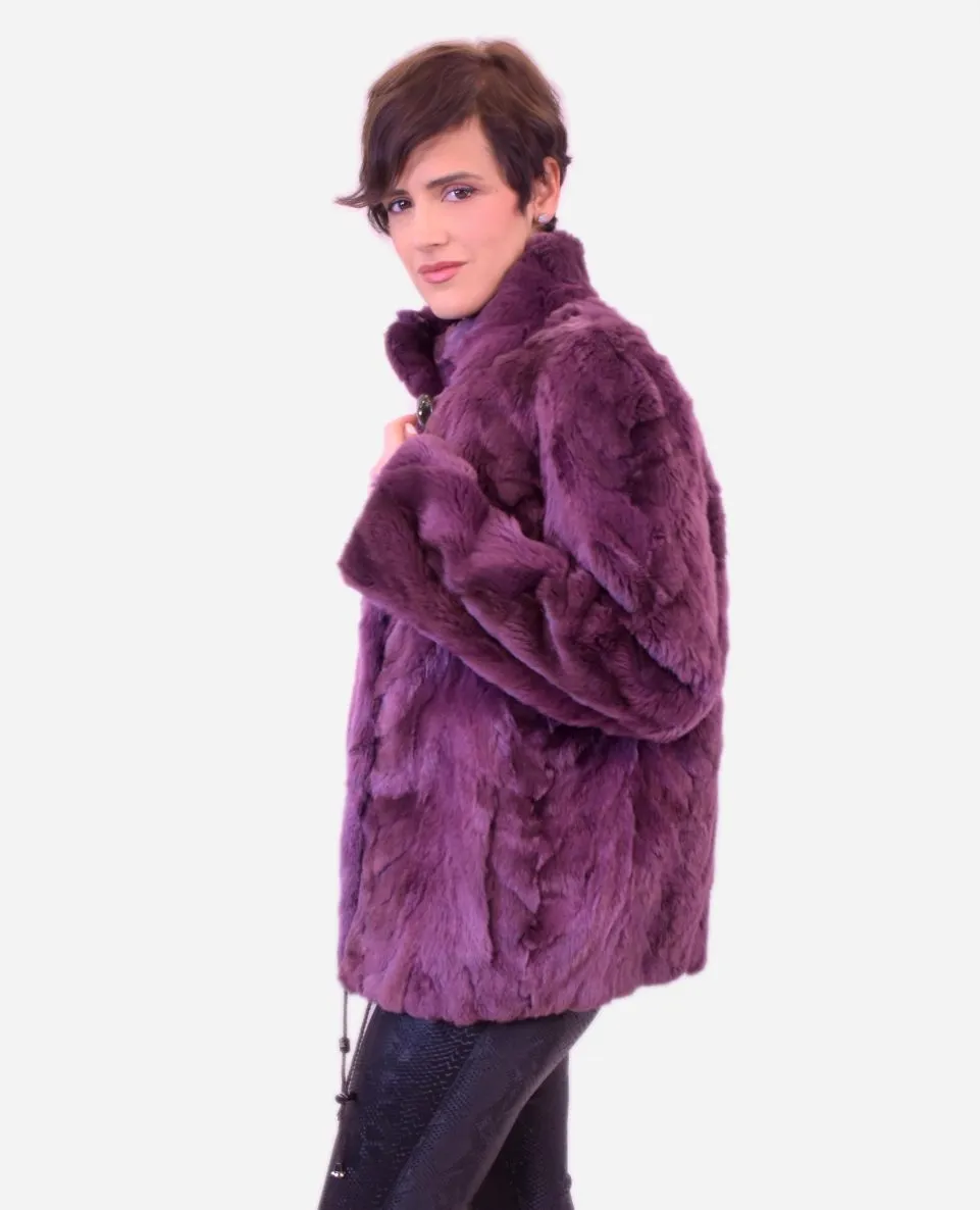 Chaqueta burdeos de pelo de visón con cuello levantado