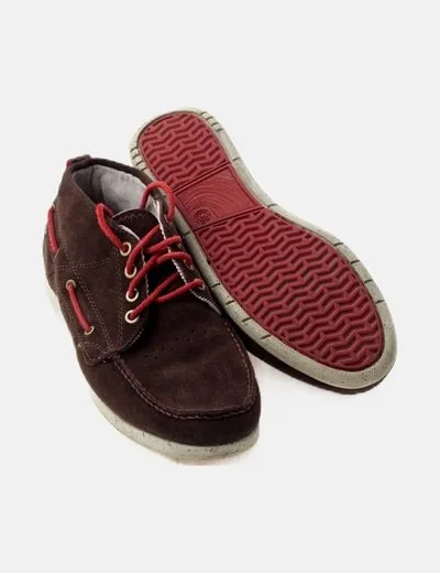 Element Zapato marrón oscuro