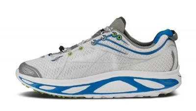 HOKA Huaka