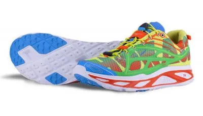 HOKA Huaka