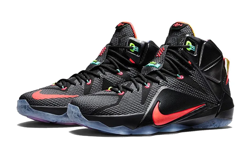 Lebron XII "Data" (068/negro/crimson)