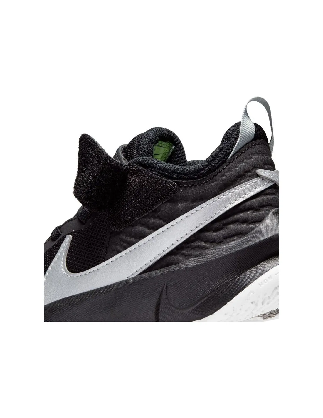 Nike Team Hustle D 10