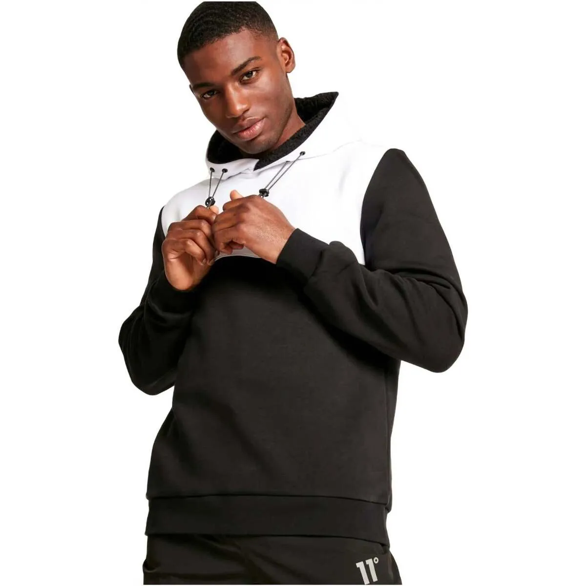 OVERSIZED PULLOVER HOODIE