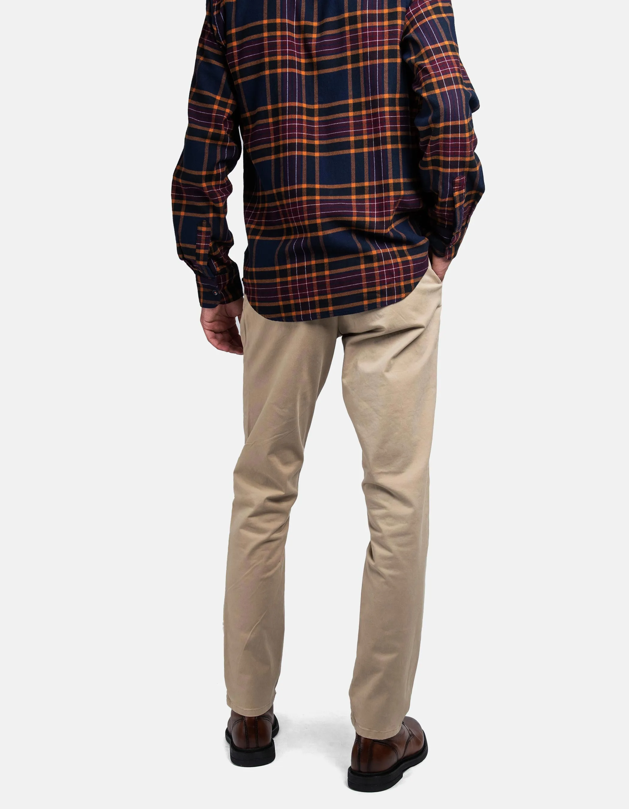 Pantalón chino regular