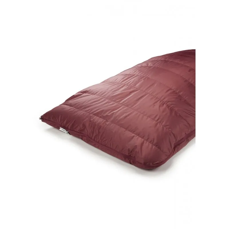 Saco de dormir Outpost 700 RAB (rojo sangre de buey)