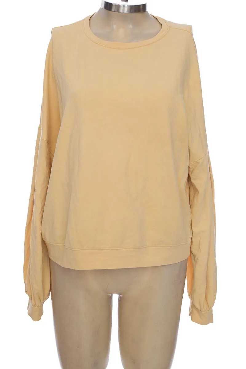 SWEATER COLOR AMARILLO  PATPRIMO