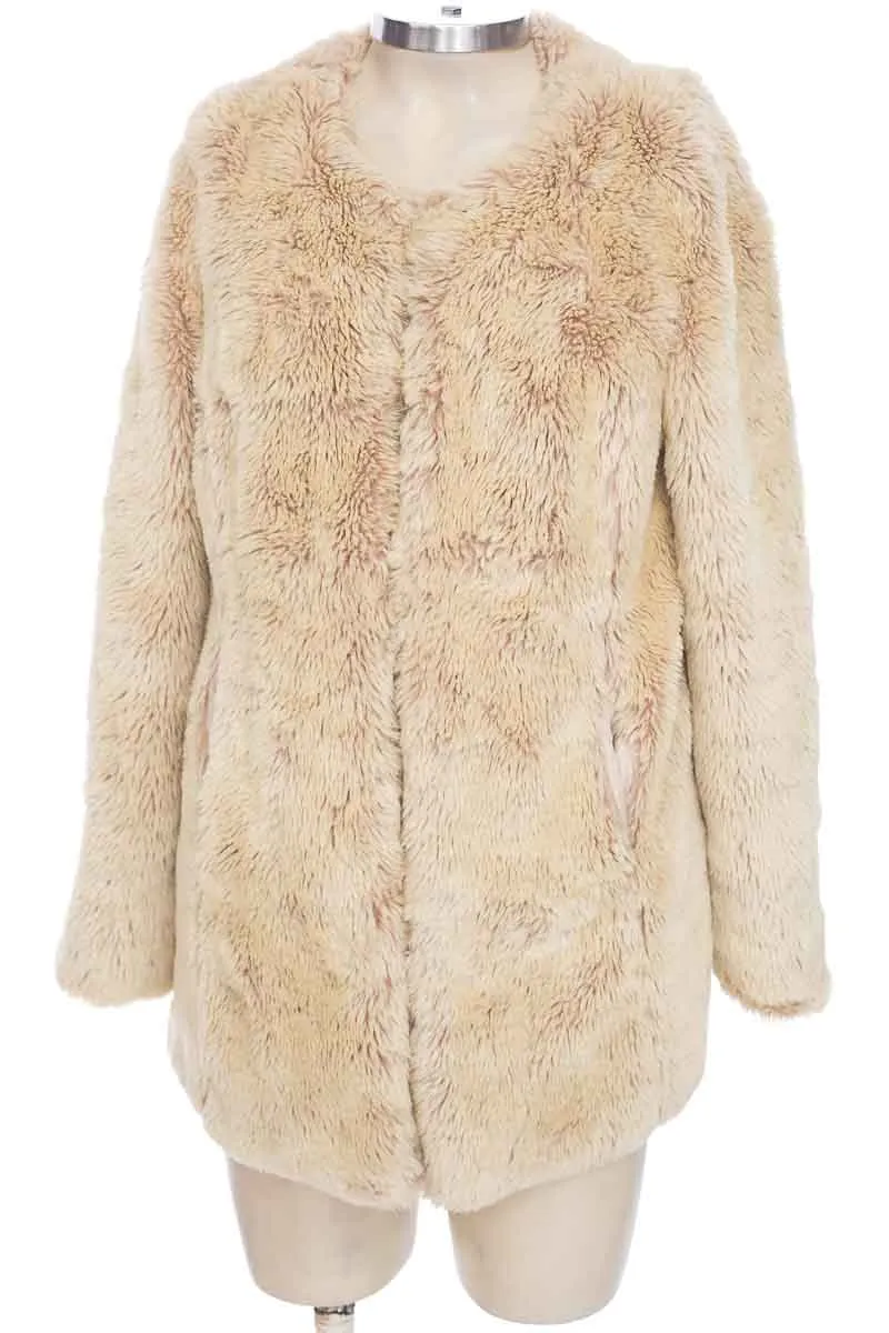 SWEATER COLOR BEIGE  STRADIVARIUS