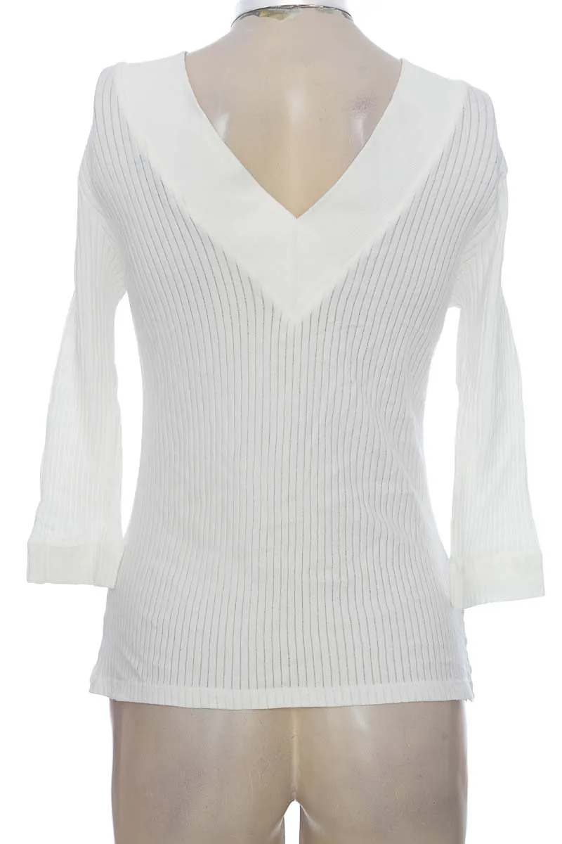 SWEATER COLOR BLANCO  CLOSEANDO