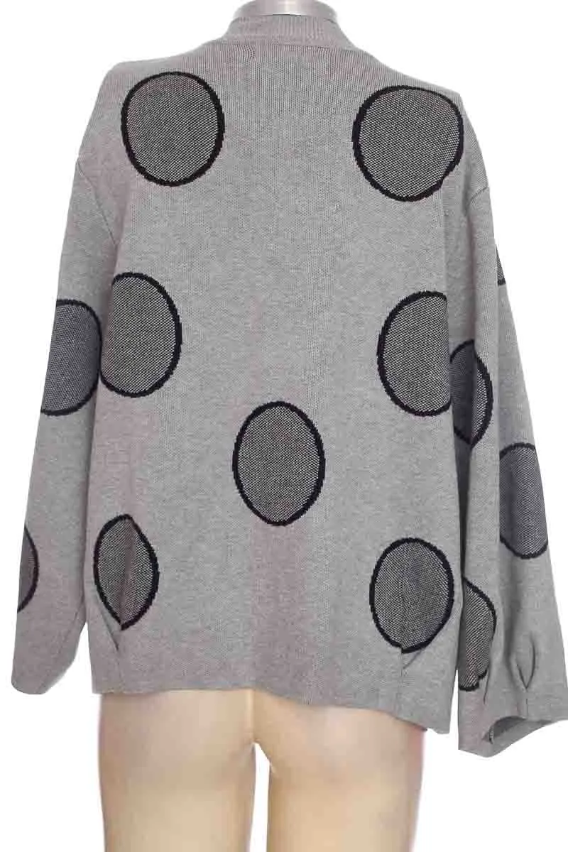 SWEATER COLOR GRIS  GRACE 